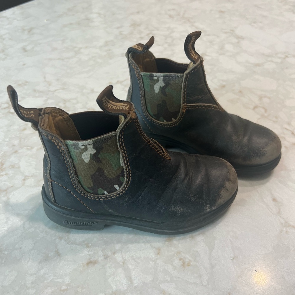 Blundstone Dark Brown Camo size 10